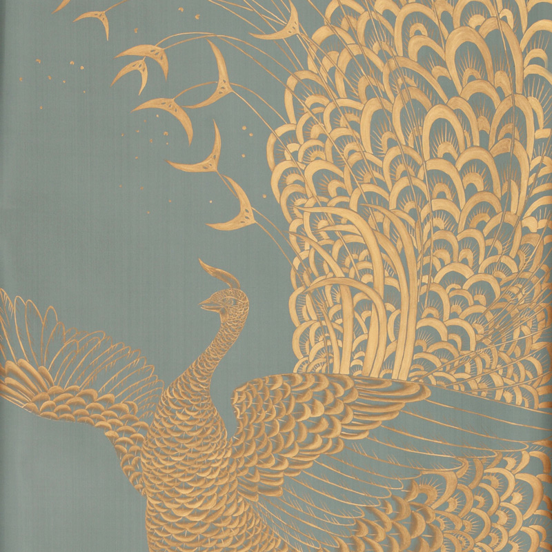 Обои ручная роспись в стиле Арт-деко Whistler Peacocks Golden colourway on Blue Grey dyed silk  в Орле | Loft Concept 