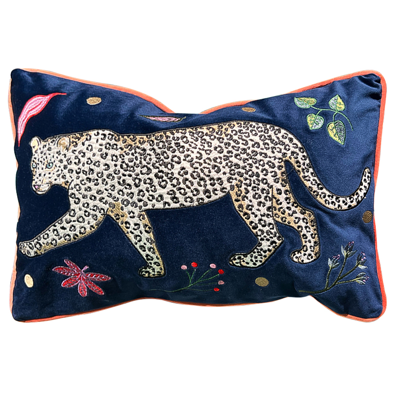Декоративная подушка с вышивкой Panther Embroidery Cushion Темно-синий Мульти Декоративная подушка с вышивкой Panther Embroidery Cushion Темно-синий Мульти в Орле | Loft Concept