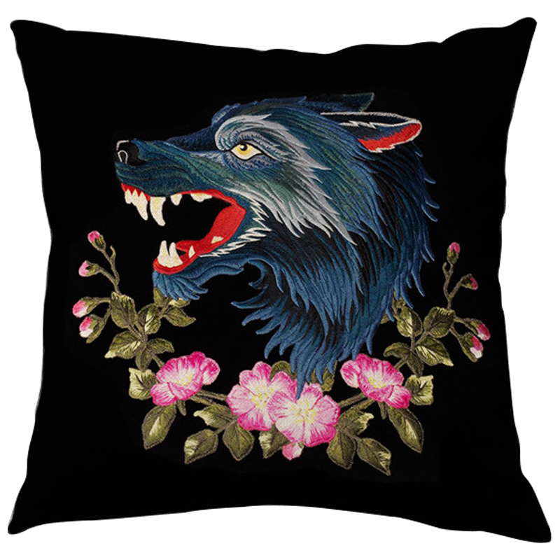 Декоративная подушка с вышивкой Стиль Gucci Wolf Black Черный Мульти Декоративная подушка с вышивкой Стиль Gucci Wolf Black Черный Мульти в Орле | Loft Concept