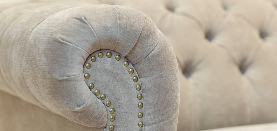 Диван велюровый бежевый трехместный Button Beige Диван велюровый бежевый трехместный Button Beige - Loft-Concept в Орле