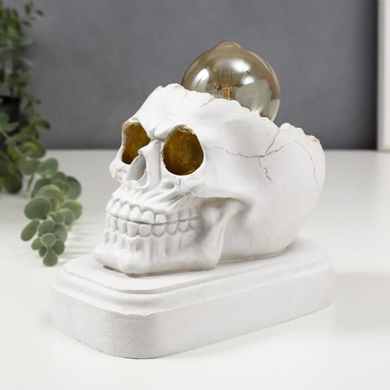Настольная лампа White Skull Table Lamp Белый Настольная лампа White Skull Table Lamp Белый в Орле | Loft Concept
