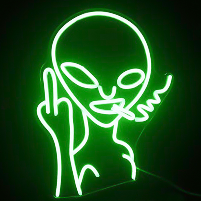 Неоновая настенная лампа Alien Neon Wall Lamp Зеленый Белый Неоновая настенная лампа Alien Neon Wall Lamp Зеленый Белый в Орле | Loft Concept