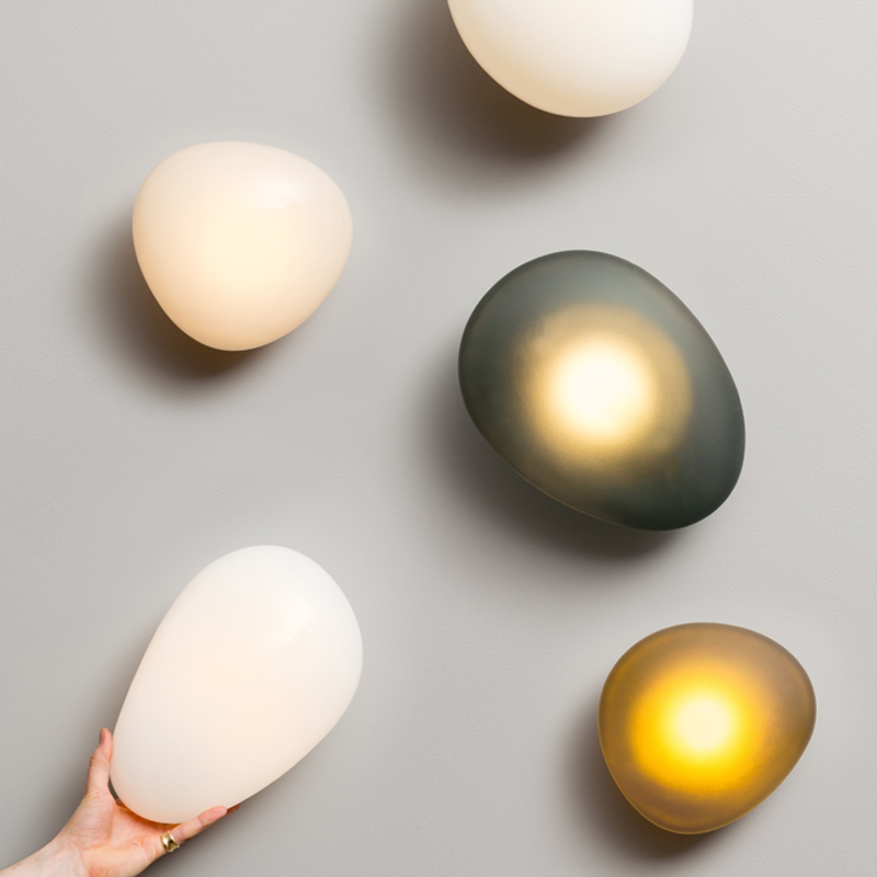 Бра ANDlight Pebble Ceiling Wall Белое матовое стекло Серый Янтарь (Amber) Бра ANDlight Pebble Ceiling Wall Белое матовое стекло Серый Янтарь (Amber) в Орле | Loft Concept
