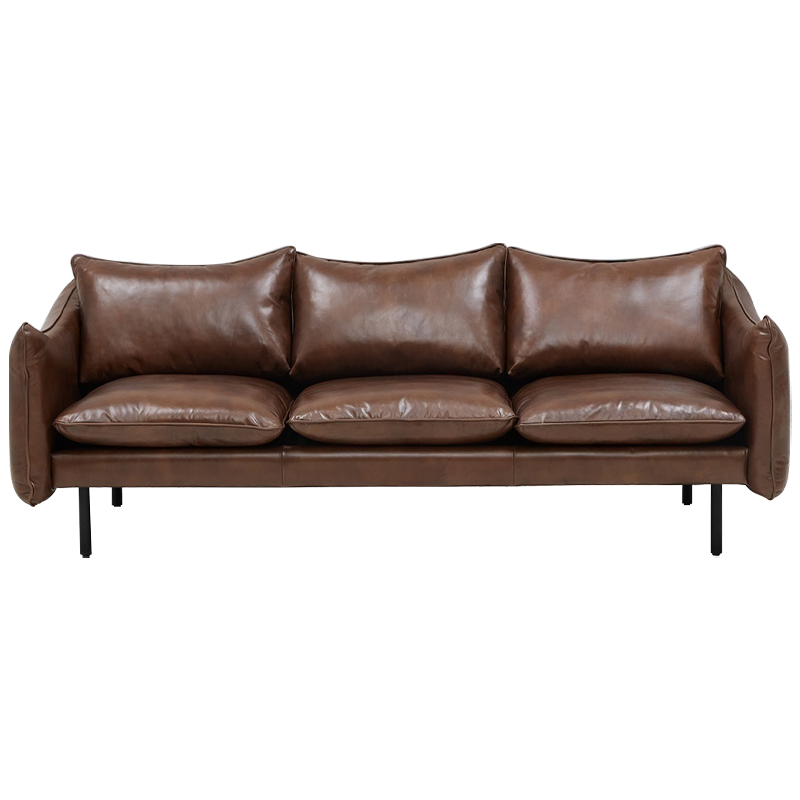 Трехместный кожаный диван на ножках темно-коричневый Tailler Sofa Brown Коричневый Черный Трехместный кожаный диван на ножках темно-коричневый Tailler Sofa Brown Коричневый Черный в Орле | Loft Concept