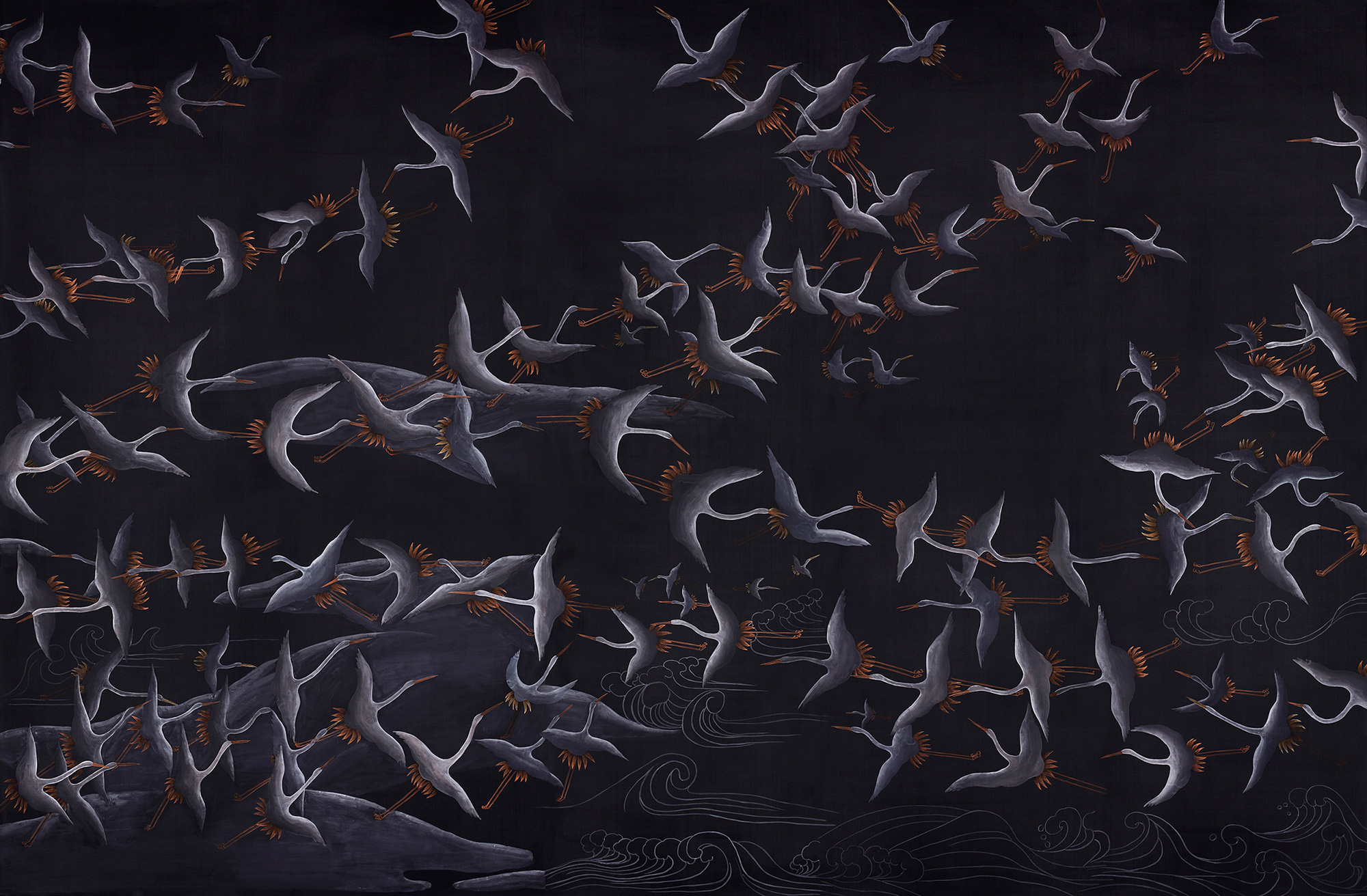 Обои ручная роспись Cranes Scroll Limewash on Pitch dyed silk Обои ручная роспись Cranes Scroll Limewash on Pitch dyed silk - постер Loft-Concept в Орле