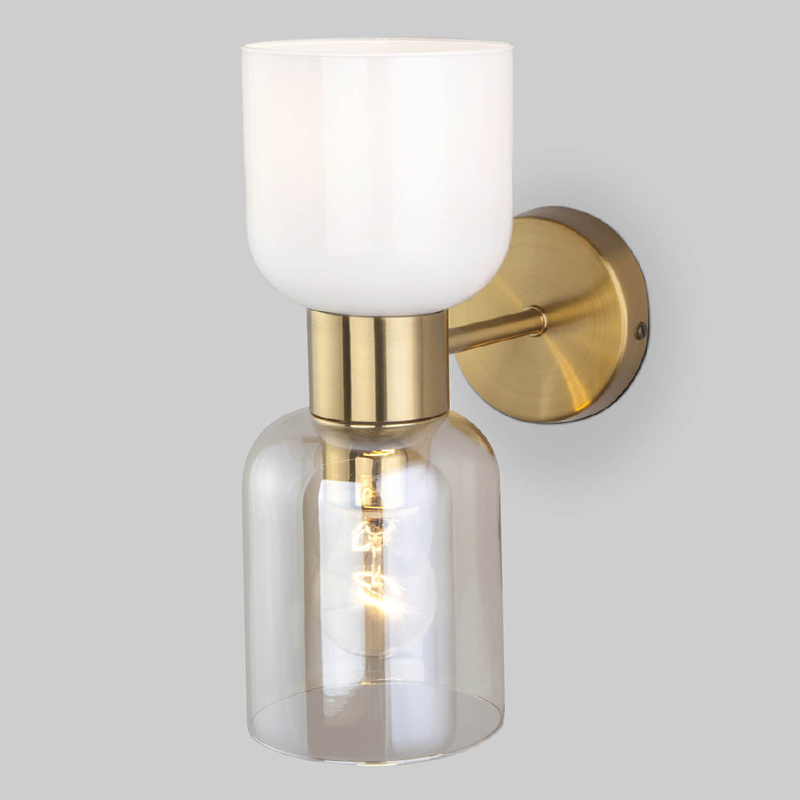 Бра Light maker studio Sconce white and smok brass Латунь Стекло Смок Белый Бра Light maker studio Sconce white and smok brass Латунь Стекло Смок Белый в Орле | Loft Concept