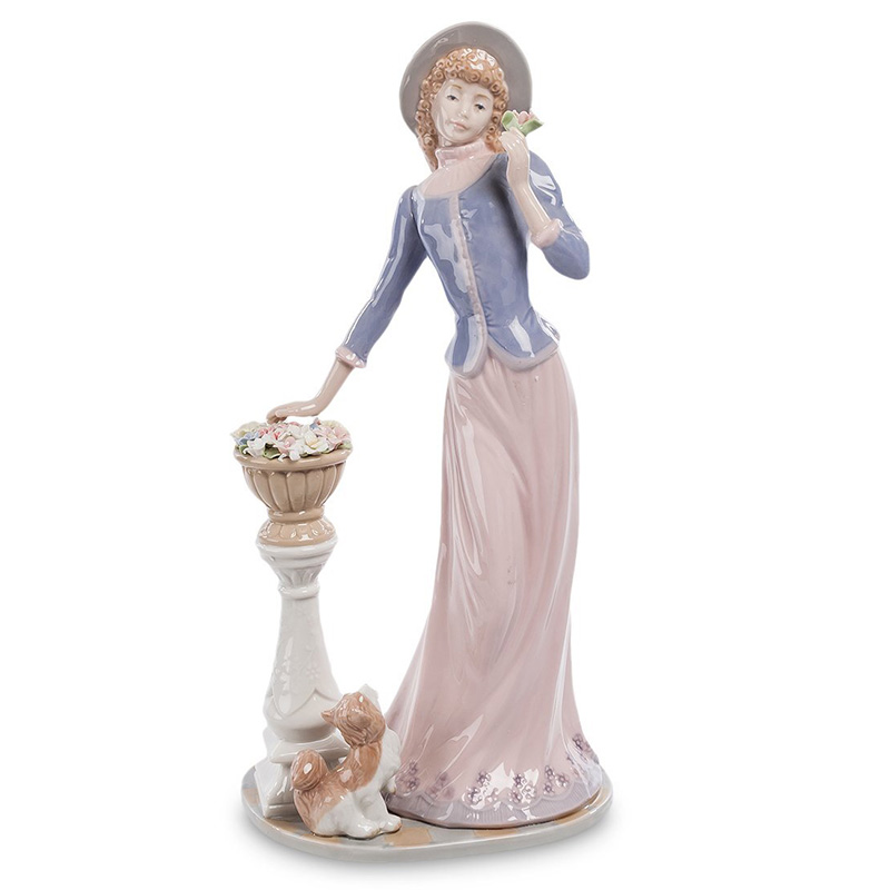 Статуэтка фарфоровая Леди Charming Statuette Белый Розовый Серо-голубой Бежевый Статуэтка фарфоровая Леди Charming Statuette Белый Розовый Серо-голубой Бежевый в Орле | Loft Concept