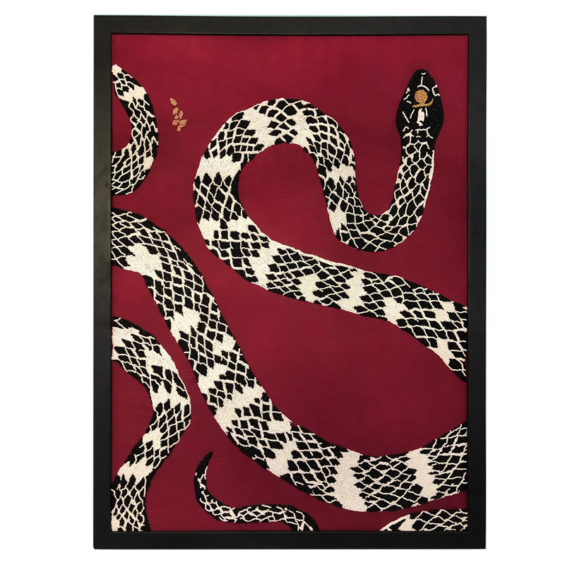 Панно из бисера Striped Snake Черно-белый Бургундский красный Панно из бисера Striped Snake Черно-белый Бургундский красный в Орле | Loft Concept
