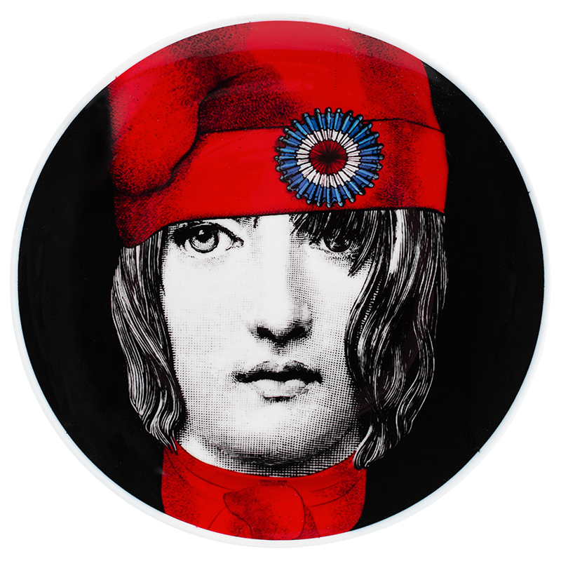 Декоративная тарелка Fornasetti Черный Красный Синий Декоративная тарелка Fornasetti Черный Красный Синий в Орле | Loft Concept