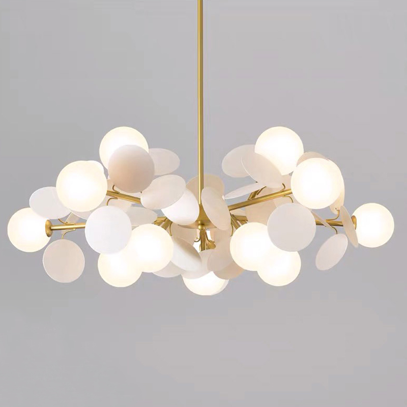 Люстра MATISSE Chandelier white Золотой Белый Люстра MATISSE Chandelier white Золотой Белый в Орле | Loft Concept