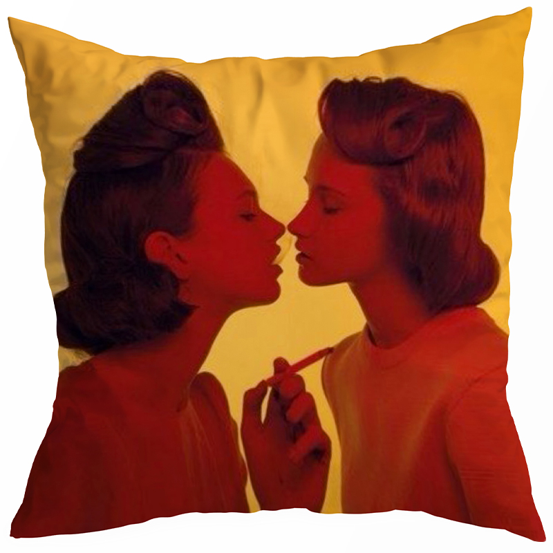 Декоративная подушка Seletti Cushion Smoking Girl Желтый Красный Декоративная подушка Seletti Cushion Smoking Girl Желтый Красный в Орле | Loft Concept