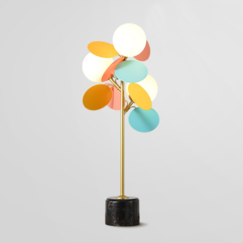 Настольная лампа MATISSE Table Lamp Multi Белое матовое стекло Золотой Черный Мульти Настольная лампа MATISSE Table Lamp Multi Белое матовое стекло Золотой Черный Мульти в Орле | Loft Concept