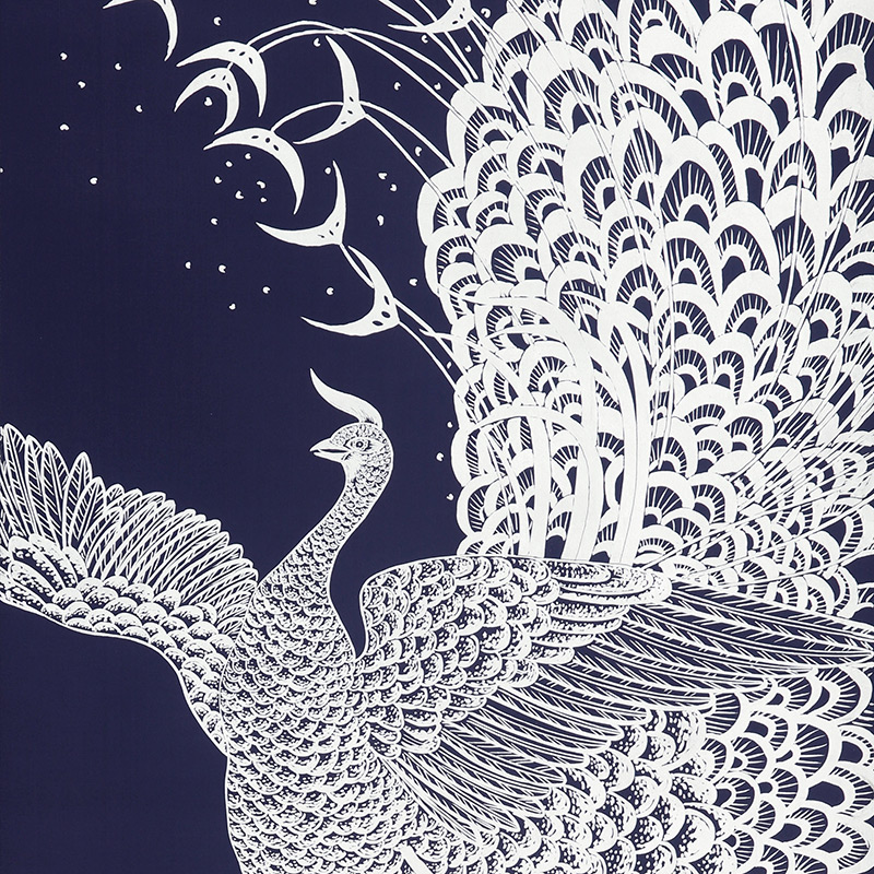 Обои ручная роспись в стиле Арт-деко Whistler Peacocks Special Colourway on Empire Blue dyed silk Обои ручная роспись в стиле Арт-деко Whistler Peacocks Special Colourway on Empire Blue dyed silk в Орле | Loft Concept