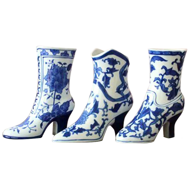 Ваза декоративная Oriental Blue Boot Vase Синий Белый Ваза декоративная Oriental Blue Boot Vase Синий Белый в Орле | Loft Concept
