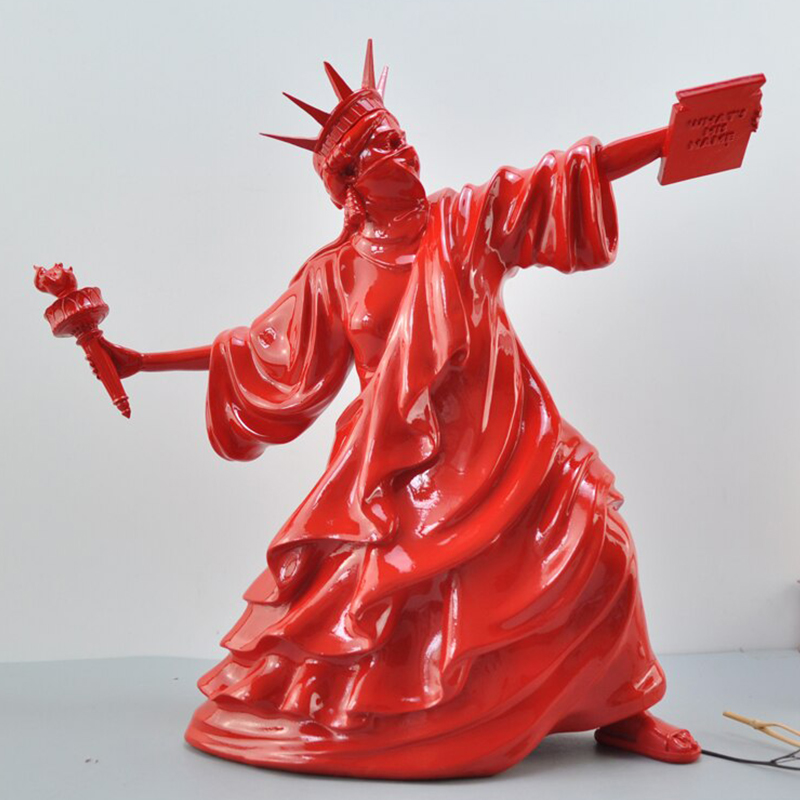 Статуэтка Freedom Riot Red Красный Статуэтка Freedom Riot Red Красный в Орле | Loft Concept