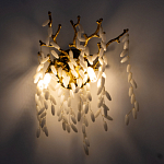 Бра золотого цвета с ветвями и белыми овальными стеклянными подвесками Droplet Chandelier варинант исполнения - 2 | Loft Concept в Орле