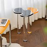 Дизайнерский журнальный стол с фигурной столешницей на 3-х прозрачных ножках Rahakif варинант исполнения - 1 | Loft Concept в Орле