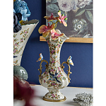 Ваза белого цвета из фарфора с цветочным рисунком и бронзовыми ручками с фигурками птиц Eden Garden porcelain and bronze варинант исполнения - 2 | Loft Concept в Орле