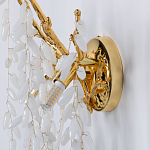 Бра золотого цвета с ветвями и белыми овальными стеклянными подвесками Droplet Chandelier варинант исполнения - 6 | Loft Concept в Орле