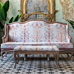 Банкетка из массива бука бежевая с растительным орнаментом Raffael Beige Floral Banquette варинант исполнения - 4 | Loft Concept в Орле