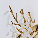 Бра золотого цвета с ветвями и белыми овальными стеклянными подвесками Droplet Chandelier варинант исполнения - 4 | Loft Concept в Орле