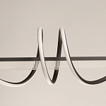 Люстра линейная черного цвета с волнообразным металлическим элементом Luke Lampco Tracer Lamp варинант исполнения - 3 | Loft Concept в Орле