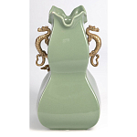 Ваза зеленого цвета из фарфора с бронзовыми ручками в виде драконов и рельефным цветочным декором Eden Garden porcelain and bronze варинант исполнения - 5 | Loft Concept в Орле