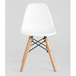 Пластиковый стул на ножках из массива бука Eames Small White варинант исполнения - 4 | Loft Concept в Орле