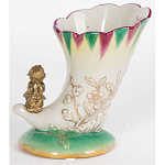 Ваза из фарфора с бронзовой фигуркой ангела Eden Garden porcelain and bronze варинант исполнения - 2 | Loft Concept в Орле