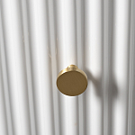 Тумбочка белая круглая с мраморной столешницей Thoroughbass варинант исполнения - 2 | Loft Concept в Орле