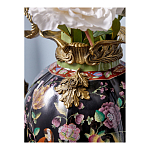 Ваза из фарфора черная с цветочной росписью и бронзовыми элементами Spring Garden варинант исполнения - 5 | Loft Concept в Орле