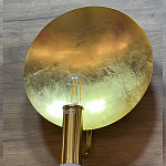 Бра с золотым круглым отражателем и открытой лампой Sun Glow Disc варинант исполнения - 4 | Loft Concept в Орле