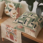 Подушка декоративная зеленого цвета с геометрическим рисунком Divine Abstractions варинант исполнения - 7 | Loft Concept в Орле