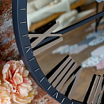 Часы настенные зеркальные с серебряным металлическим циферблатом Mirror Tower Clock варинант исполнения - 2 | Loft Concept в Орле