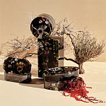 Шкатулка из эпоксидной смолы с цветами черная Epoxy Resin Square Box Black варинант исполнения - 3 | Loft Concept в Орле