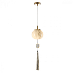 Подвесной светильник с шарообразным плафоном из белого стекла с подвеской из камня и кисточкой Agatelle варинант исполнения - 3 | Loft Concept в Орле
