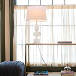 Настольная лампа на фигурном мраморном основании Conundrum варинант исполнения - 5 | Loft Concept в Орле