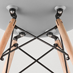 Пластиковый стул на ножках из массива бука Eames Cappuccino варинант исполнения - 9 | Loft Concept в Орле