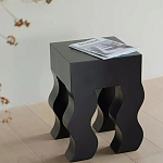 Дизайнерский журнальный стол чёрный с ножками волнистой формы Egopi варинант исполнения - 1 | Loft Concept в Орле