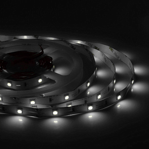 Светодиодная лента 7,2W/m 30Led/m 5050SMD дневной белый 5M