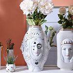 Ваза с декоративными лицами и графическими элементами в виде сердец и символов Faces of Imagination варинант исполнения - 5 | Loft Concept в Орле