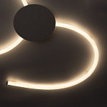 Люстра белого цвета с тремя изогнутыми светодиоидными плафонами Luke Lampco Tracer Lamp варинант исполнения - 5 | Loft Concept в Орле