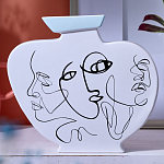 Ваза плоская белая с абстрактными черными линиями в форме лиц Faces of Imagination варинант исполнения - 4 | Loft Concept в Орле