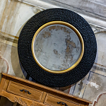 Зеркало в черной фактурной раме с золотым кантом Summon the Light варинант исполнения - 5 | Loft Concept в Орле