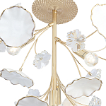 Потолочный светильник с золотыми ветвями и белыми лепестками на круглом рельефном основании Wintery flovers варинант исполнения - 2 | Loft Concept в Орле