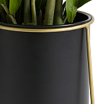 Кашпо из металла и латуни Elegance Elevated Planters черное варинант исполнения - 4 | Loft Concept в Орле