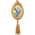 Картина с изображением павлинов в саду в овальной позолоченной раме с кисточкой Chinoiserie Imperial Garden Peacocks on a Tree Poster варинант исполнения - 1 | Loft Concept в Орле