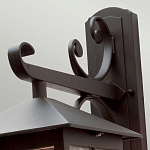 Настенный фонарь черного цвета в форме фонаря с решетчатым плафоном и фактурным стеклом Elstead Lighting варинант исполнения - 2 | Loft Concept в Орле