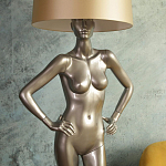 Лампа MANNEQUIN LAMP с абажуром руки на талии варинант исполнения - 8 | Loft Concept в Орле