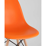 Пластиковый стул на ножках из массива бука Eames Orange варинант исполнения - 2 | Loft Concept в Орле